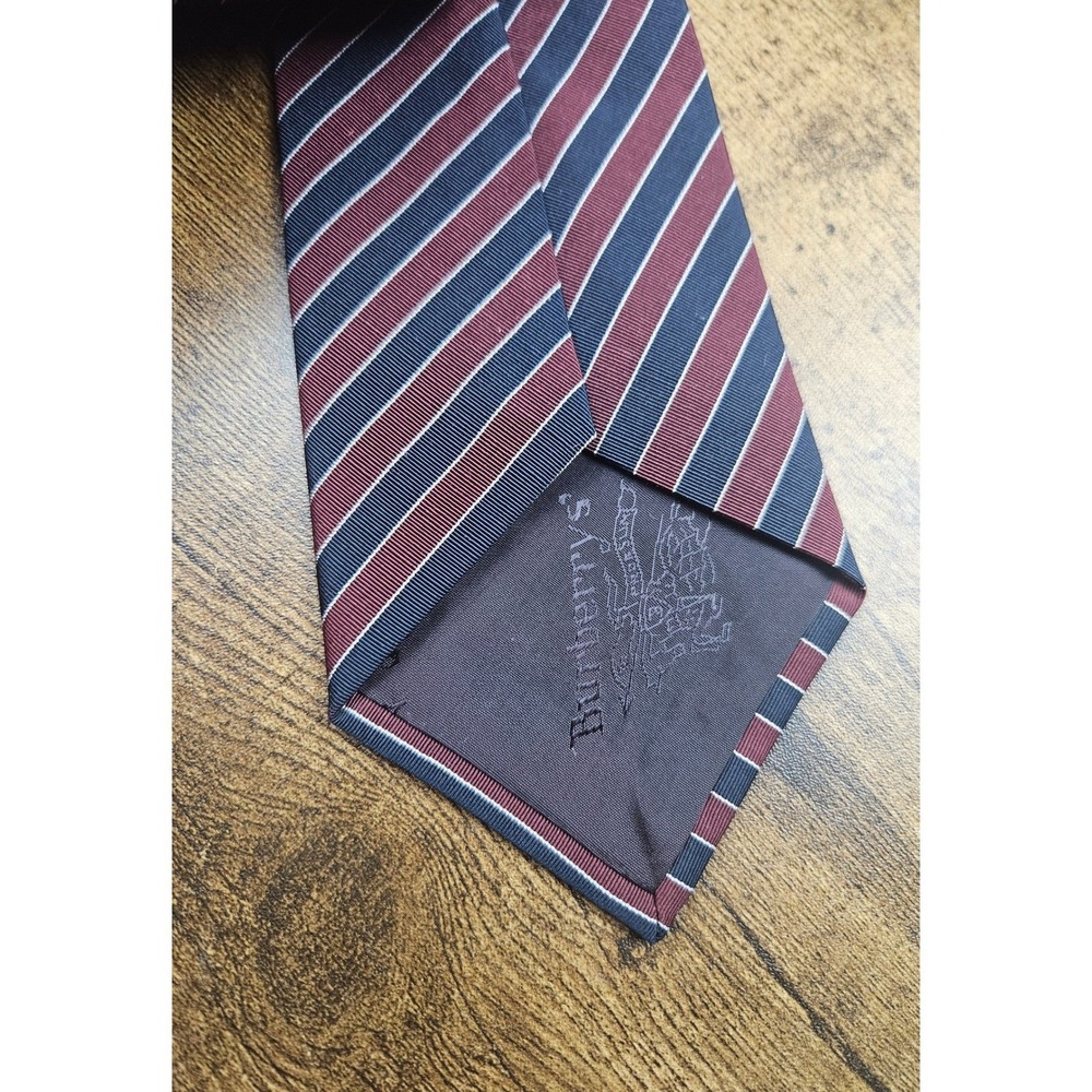 Vntg Burberrys Mens Burgundy Navy White Stripe Silk Tie Made in Ireland - Picture 4 of 10